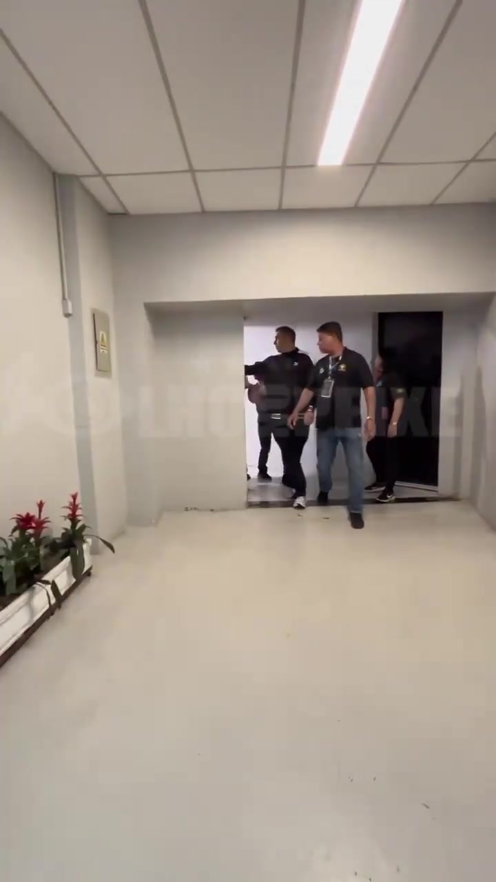 始终是球迷们的心头好桑托斯球迷为内马尔加油打气