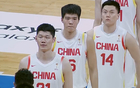 中国男篮逆转后，更衣室庆祝曝光！小组形势有变：首支晋级队诞生
